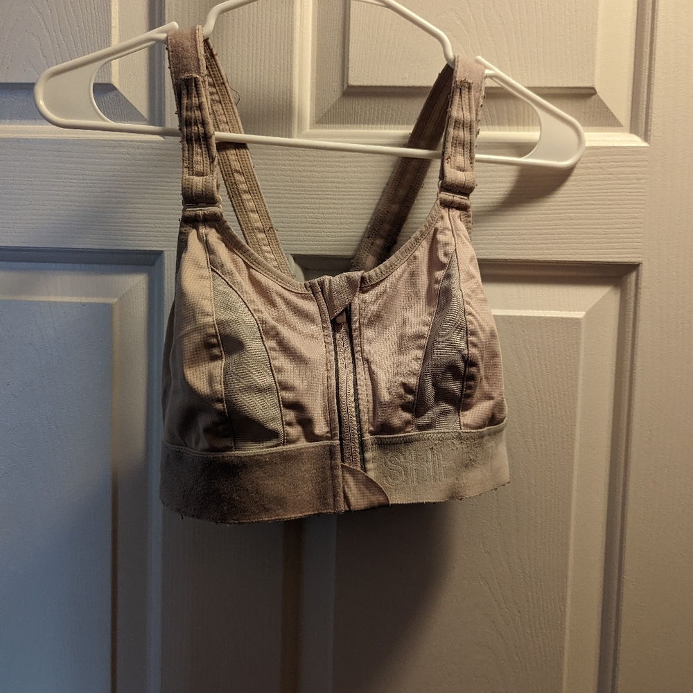 shefit sports bra